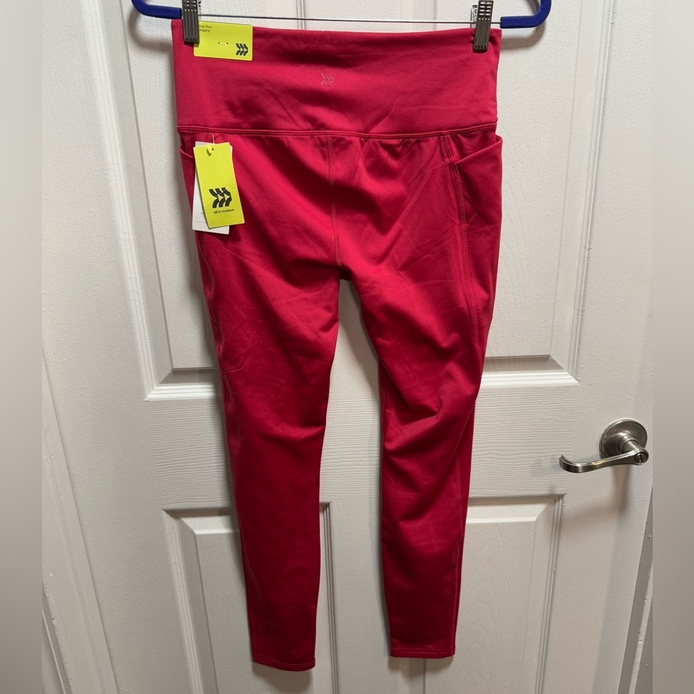 All in Motion Vibrant Red Leggings with Pockets - Picture 4 of 11